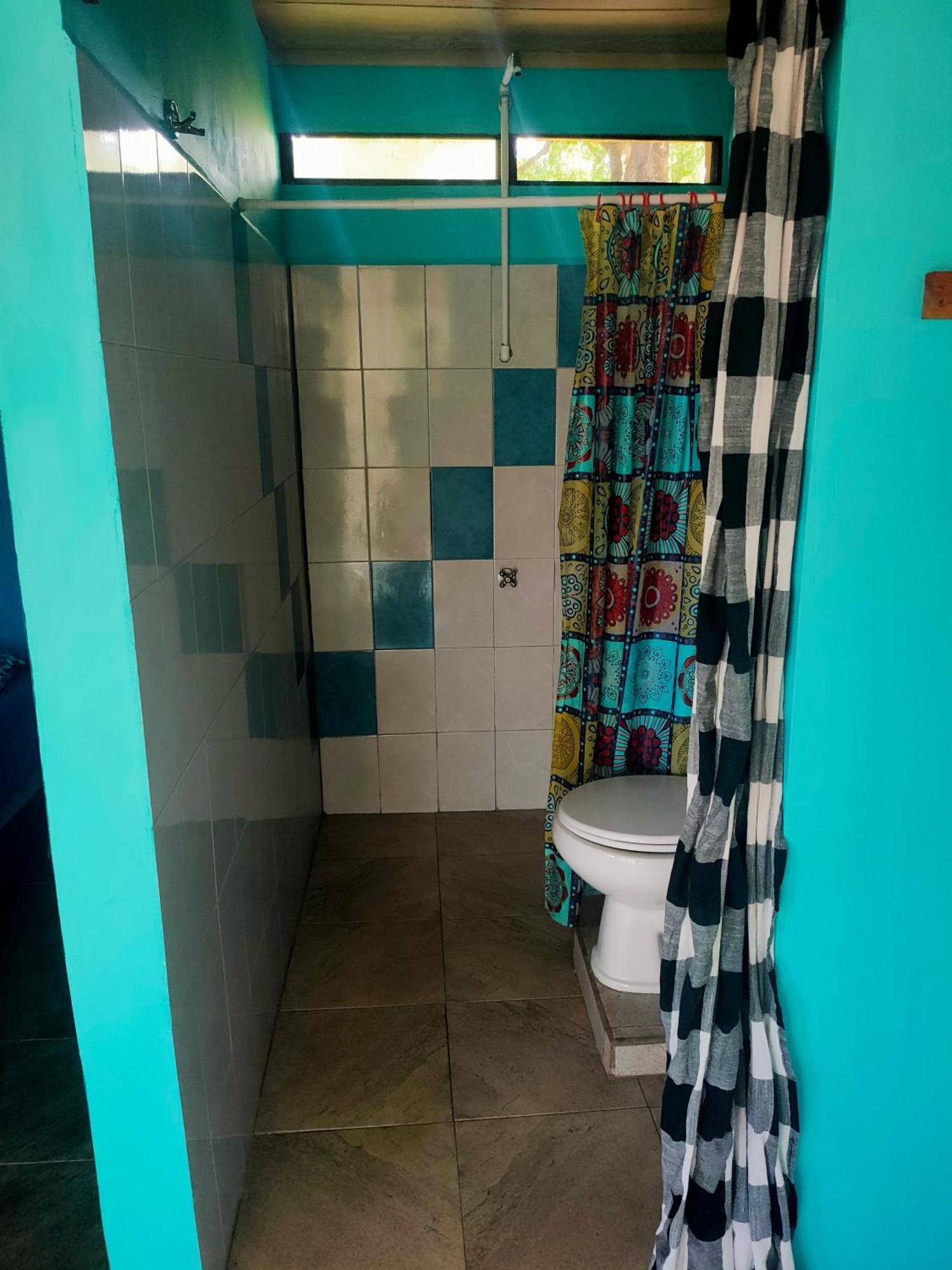 South End Guesthouse Island Escape מראה חיצוני תמונה